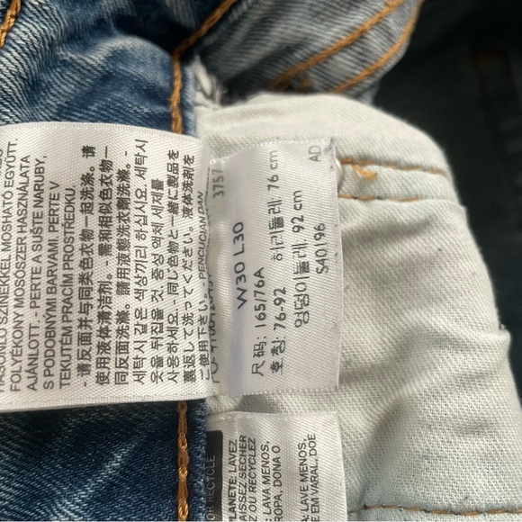 Levi’s: Straight leg jeans - Picture 10 of 13